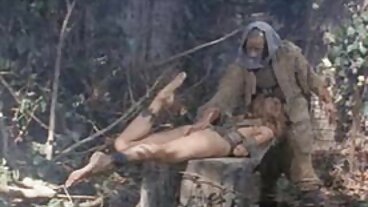 I compagni di studio finiscono per fare un amatoriale moglie nuda bel triangolo con la matrigna