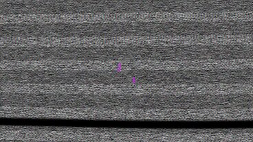 La giovane moglie bruna ha assunto George Uhl moglie dogging per un massaggio sessuale