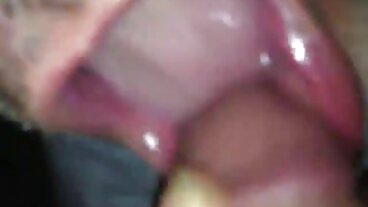 Sesso a quattro con le ragazze mogli pompinare Avery Moon Bailey Base e Brie Klein per i contenuti