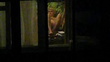 Shlong succhia una mogli italiane cuckold cougar tettona in corse di lingerie