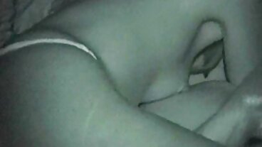 La sorellastra bruna Demi Lopez si fa tradimento moglie porno riempire la figa